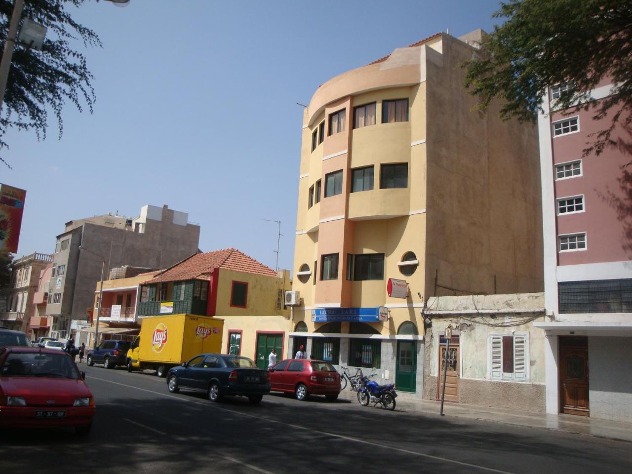 Avenida Dr Baltazar Lopes Da Silva 33A Appartement Mindelo Buitenkant foto